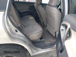 2006 Toyota RAV4 with VIN JTMZD33V165028969, listed as a IAAI auction lot 41850621 with 257,739 mi miles. Bid and sale history available at carsss.com. Image 8.