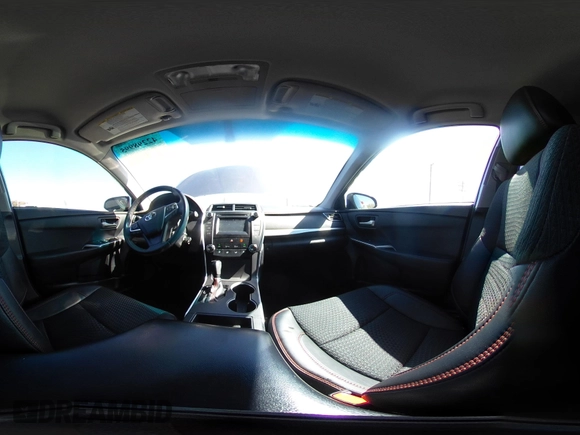 2015 Toyota Camry XLE z VIN 4T1BF1FK8FU979706, wystawiony jako IAAI lot #42298995 z przebiegiem 95 553 mil mil oraz . Historia ofert i sprzedaży dostępna na DreamBid. Obrazek 19.