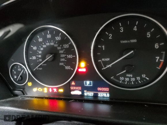 2018 BMW 3 Series 320i xDrive with VIN WBA8E5G50JNV02124, listed as a Copart auction lot 44439065 with 97,527 mi miles and Salvage Title. Bid and sale history available at carsss.com. Image 9.