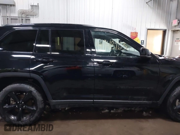 2023 Jeep Grand Cherokee Laredo with VIN 1C4RJHAG2PC640895, listed as a IAAI auction lot 41948963 with 45,500 mi miles and . Bid and sale history available at DreamBid. Image 13.