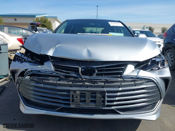 2019 Toyota Avalon Hybrid Limited with VIN 4T1B21FB1KU003112, listed as a IAAI auction lot 41610307 with 169,569 mi miles. Bid and sale history available at carsss.com. Image 13.