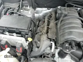 2019 Jeep Grand Cherokee SRT z VIN 1C4RJFDJ8KC562756, wystawiony jako Copart lot #68277055 z przebiegiem 81 197 mil mil oraz Szkoda całkowita • Salvage title. Historia ofert i sprzedaży dostępna na DreamBid. Obrazek 16.