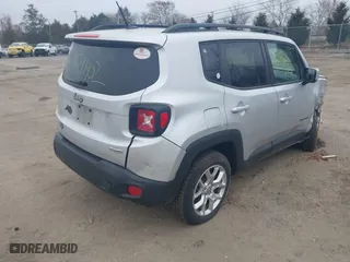 2016 Jeep Renegade Latitude with VIN ZACCJBBT9GPE07008, listed as a IAAI auction lot 41791902 with 82,529 mi miles. Bid and sale history available at carsss.com. Image 4.