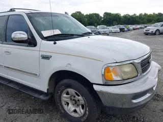 1998 Ford Expedition XLT с VIN 1FMRU1764WLA65495, выставлен на аукционе IAAI как лот 42382563 с пробегом 223 429 миль миль и . История ставок и продаж доступна на DreamBid. Изображение 6.
