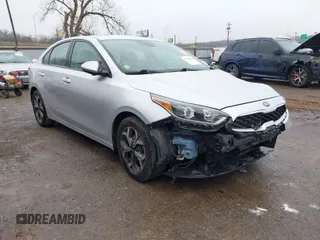 2019 Kia Forte LXS with VIN 3KPF24AD8KE075892, listed as a IAAI auction lot 41479410 with 106,609 mi miles. Bid and sale history available at carsss.com. Image 1.