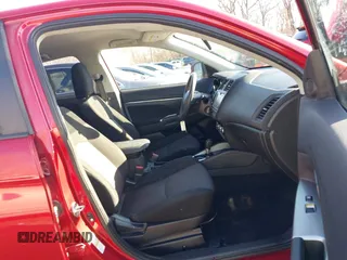 2018 Mitsubishi Outlander ES z VIN JA4AP3AU6JU006098, wystawiony jako IAAI lot #41084879 z przebiegiem 81 205 mil mil oraz . Historia ofert i sprzedaży dostępna na DreamBid. Obrazek 5.