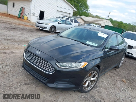 2014 Ford Fusion S with VIN 3FA6P0G73ER353967, listed as a IAAI auction lot 42014604 with 132,340 mi miles. Bid and sale history available at carsss.com. Image 2.