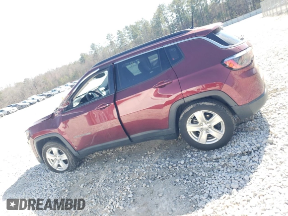 2022 Jeep Compass Latitude with VIN 3C4NJCBB2NT119391, listed as a Copart auction lot 46144465 with 82,636 mi miles and Salvage Title. Bid and sale history available at carsss.com. Image 2.
