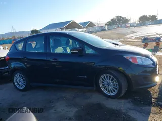 2014 Ford C-Max SE z VIN 1FADP5AU6EL510196, wystawiony jako IAAI lot #41827526 z przebiegiem 87 431 mil mil oraz . Historia ofert i sprzedaży dostępna na DreamBid. Obrazek 14.