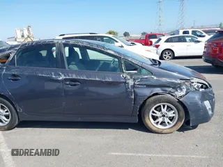 2010 Toyota Prius II with VIN JTDKN3DU3A0067752, listed as a IAAI auction lot 42033859 with 131,437 mi miles and . Bid and sale history available at DreamBid. Image 6.