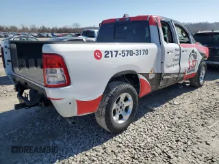 2019 Ram 1500 Tradesman z VIN 1C6SRFCT5KN551271, wystawiony jako Copart lot #46030635 z przebiegiem 116 844 mil mil oraz Szkoda całkowita • Salvage title. Historia ofert i sprzedaży dostępna na DreamBid. Obrazek 3.