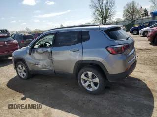 2018 Jeep Compass Latitude z VIN 3C4NJDBB1JT336317, wystawiony jako Copart lot #50824635 z przebiegiem 100 173 mil mil oraz Szkody całkowita. Historia ofert i sprzedaży dostępna na DreamBid. Obrazek 2.