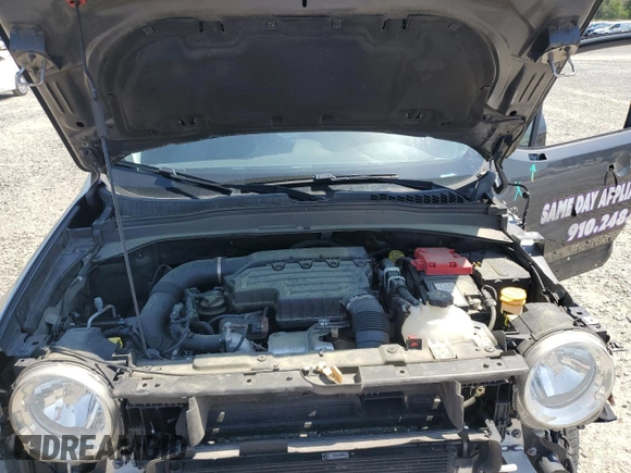 2022 Jeep Renegade Latitude with VIN ZACNJDB11NPN60155, listed as a Copart auction lot 50486635 with 140,298 mi miles and Salvage title. Bid and sale history available at DreamBid. Image 12.