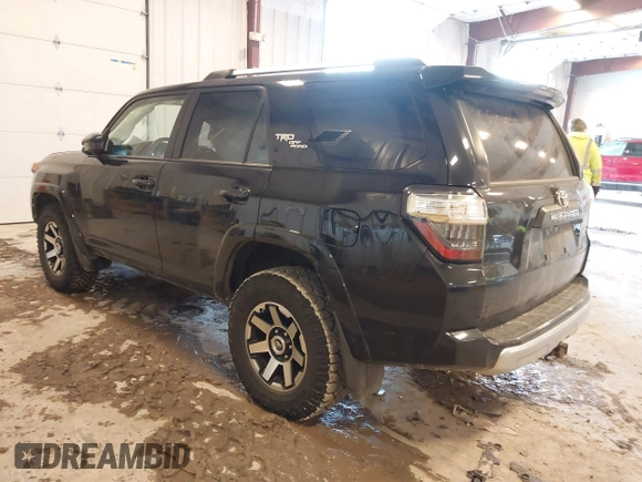 2018 Toyota 4Runner SR5 with VIN JTEBU5JR4J5575127, listed as a IAAI auction lot 41501797 with 84,854 mi miles. Bid and sale history available at carsss.com. Image 3.