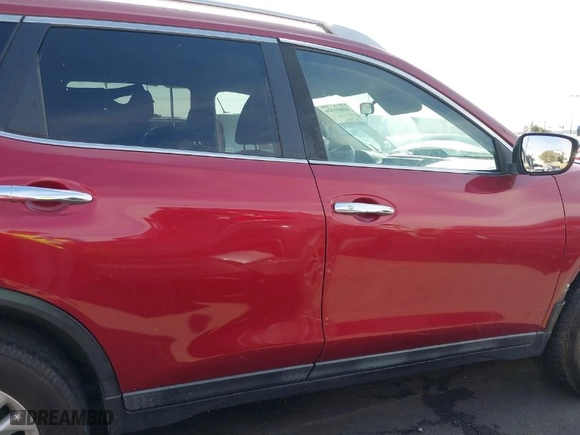 2015 Nissan Rogue S with VIN 5N1AT2ML5FC852231, listed as a IAAI auction lot 41601326 with 214,806 mi miles. Bid and sale history available at carsss.com. Image 14.