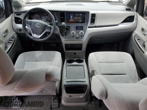 2016 Toyota Sienna LE AAS z VIN 5TDKK3DC1GS721878, wystawiony jako Copart lot #57092105 z przebiegiem 87 655 mil mil oraz Szkoda całkowita • Salvage title. Historia ofert i sprzedaży dostępna na DreamBid. Obrazek 8.