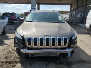 2017 Jeep Cherokee Latitude with VIN 1C4PJLCBXHW585608, listed as a Copart auction lot 53943055 with 62,927 mi miles and Salvage Title. Bid and sale history available at DreamBid. Image 5.