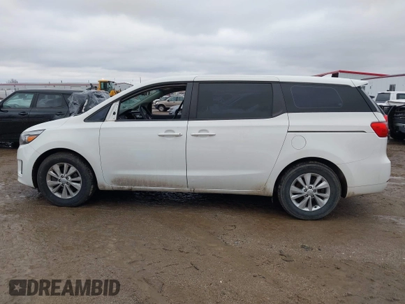 2017 Kia Sedona L with VIN KNDMA5C1XH6257708, listed as a IAAI auction lot 41758355 with 1 mi miles. Bid and sale history available at carsss.com. Image 15.
