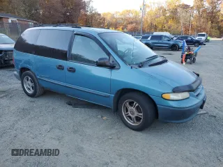 1998 Dodge Caravan with VIN 2B4FP253XWR650504, listed as a Copart auction lot 77703004 with Not Provided miles and Salvage Title. Bid and sale history available at carsss.com. Image 4.