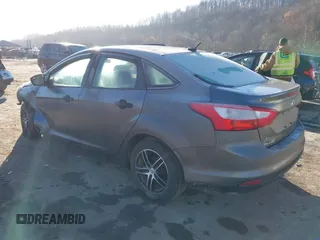 2013 Ford Focus S with VIN 1FADP3E23DL288244, listed as a IAAI auction lot 41777824 with 145,684 mi miles. Bid and sale history available at carsss.com. Image 3.