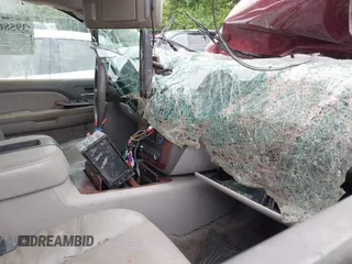 2009 Chevrolet Tahoe LTZ with VIN 1GNFK33039J120407, listed as a IAAI auction lot 39586085 with 247,429 mi miles and . Bid and sale history available at DreamBid. Image 5.