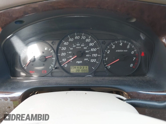2000 Mazda MPV DX with VIN JM3LW28G0Y0102748, listed as a IAAI auction lot 41408850 with 281,995 mi miles. Bid and sale history available at carsss.com. Image 7.