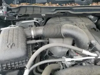 2018 Ram 1500 Tradesman z VIN 3C6RR7KT8JG122977, wystawiony jako Copart lot #55258285 z przebiegiem 94 877 mil mil oraz Szkoda całkowita • Salvage title. Historia ofert i sprzedaży dostępna na DreamBid. Obrazek 13.