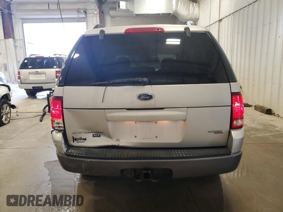 2005 Ford Explorer XLT с VIN 1FMZU73KX5UB38349, выставлен на аукционе Copart как лот 55259865 с пробегом 184 108 миль миль и На запчасти • Non repairable. История ставок и продаж доступна на DreamBid. Изображение 6.
