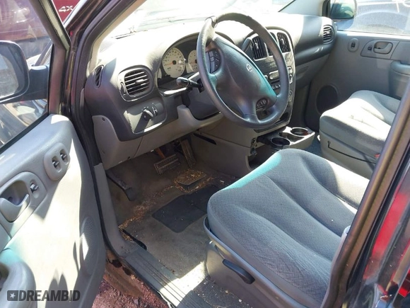 2005 Dodge Caravan SE with VIN 1D4GP25BX5B319579, listed as a IAAI auction lot 42005154 with 191,967 mi miles. Bid and sale history available at carsss.com. Image 5.