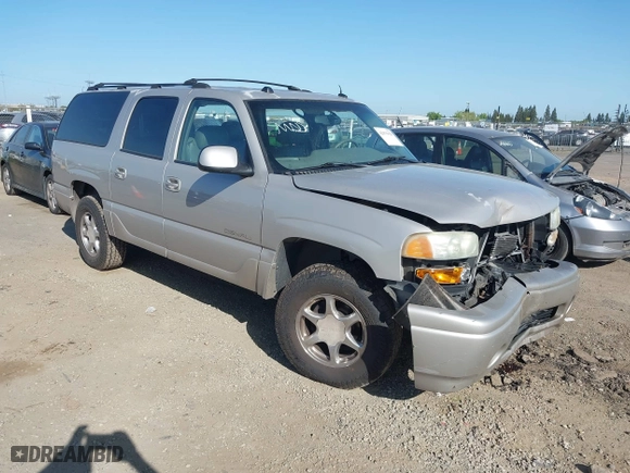 2004 GMC Yukon XL Denali with VIN 1GKFK66U64J214013, listed as a IAAI auction lot 42075928 with 277,194 mi miles. Bid and sale history available at carsss.com. Image 1.
