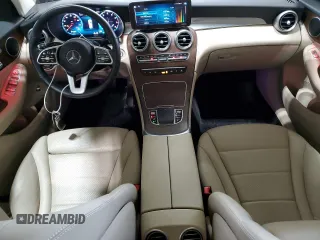2021 Mercedes-Benz GLC 300 z VIN W1N0G8EB8MF939736, wystawiony jako Copart lot #58501565 z przebiegiem 45 354 mil mil oraz Szkody całkowita. Historia ofert i sprzedaży dostępna na DreamBid. Obrazek 8.