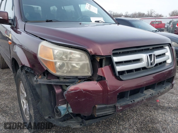 2008 Honda Pilot EX-L with VIN 5FNYF18508B015960, listed as a IAAI auction lot 41511626 with 207,141 mi miles. Bid and sale history available at carsss.com. Image 6.