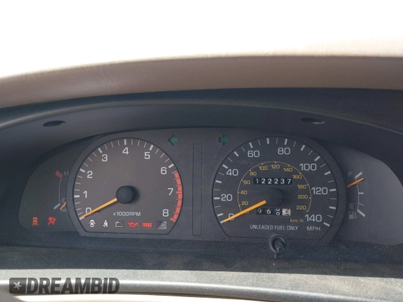 1996 Toyota Camry DX z VIN JT2BG12K8T0368612, wystawiony jako IAAI lot #42248750 z przebiegiem 122 237 mil mil oraz . Historia ofert i sprzedaży dostępna na DreamBid. Obrazek 7.
