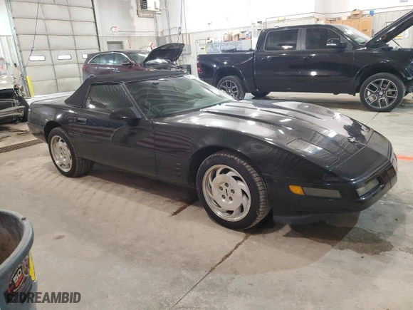 1994 Chevrolet Corvette with VIN 1G1YY32P8R5103280, listed as a Copart auction lot 83605404 with 116,481 mi miles and Clean Title. Bid and sale history available at carsss.com. Image 4.