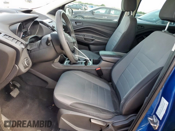 2017 Ford Escape S z VIN 1FMCU0F75HUA75010, wystawiony jako Copart lot #61507065 z przebiegiem 121 434 mil mil oraz Czysty tytuł • Clean title. Historia ofert i sprzedaży dostępna na DreamBid. Obrazek 7.