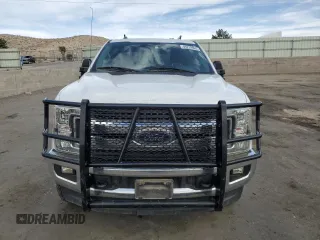 2017 Ford F-350 Platinum z VIN 1FT7W3BT9HEE50606, wystawiony jako Copart lot #49732065 z przebiegiem 145 614 mil mil oraz Szkoda całkowita • Salvage title. Historia ofert i sprzedaży dostępna na DreamBid. Obrazek 5.