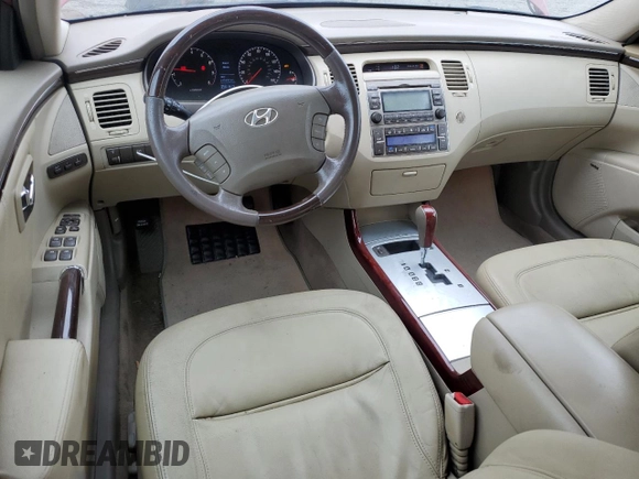 2011 Hyundai Azera Limited z VIN KMHFC4DF4BA544324, wystawiony jako Copart lot #59926315 z przebiegiem 143 692 mil mil oraz Czysty tytuł • Clean title. Historia ofert i sprzedaży dostępna na DreamBid. Obrazek 8.