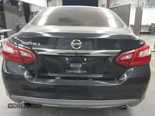2018 Nissan Altima SR with VIN 1N4AL3AP8JC141171, listed as a IAAI auction lot 41093421 with 144,301 mi miles and . Bid and sale history available at DreamBid. Image 17.