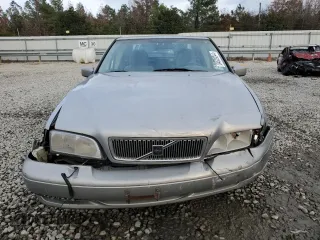 1998 Volvo S70 z VIN YV1LS5547W2436156, wystawiony jako Copart lot #84629244 z przebiegiem Nie podano mil oraz Szkody całkowita. Historia ofert i sprzedaży dostępna na DreamBid. Obrazek 5.