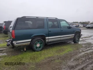 1997 Chevrolet Suburban with VIN 3GNFK16R6VG126891, listed as a Copart auction lot 87124124 with 279,836 mi miles and Salvage Title. Bid and sale history available at carsss.com. Image 3.
