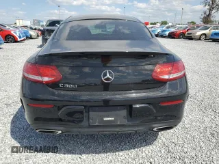 2018 Mercedes-Benz C 300 с VIN WDDWJ4JB0JF721390, выставлен на аукционе Copart как лот 50148695 с пробегом 72 436 миль миль и Списание • Salvage title. История ставок и продаж доступна на DreamBid. Изображение 6.