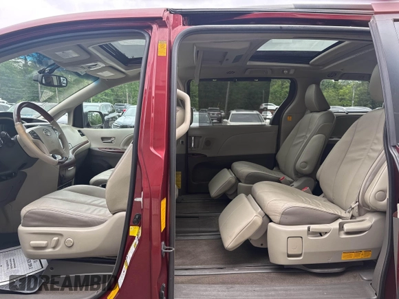 2013 Toyota Sienna XLE с VIN 5TDDK3DC3DS058382, выставлен на аукционе IAAI как лот 42521554 с пробегом 276 065 миль миль и . История ставок и продаж доступна на DreamBid. Изображение 8.