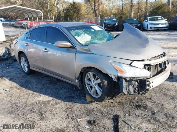 2014 Nissan Altima 2.5 SV with VIN 1N4AL3APXEC155594, listed as a IAAI auction lot 41485561 with 178,918 mi miles. Bid and sale history available at carsss.com. Image 1.