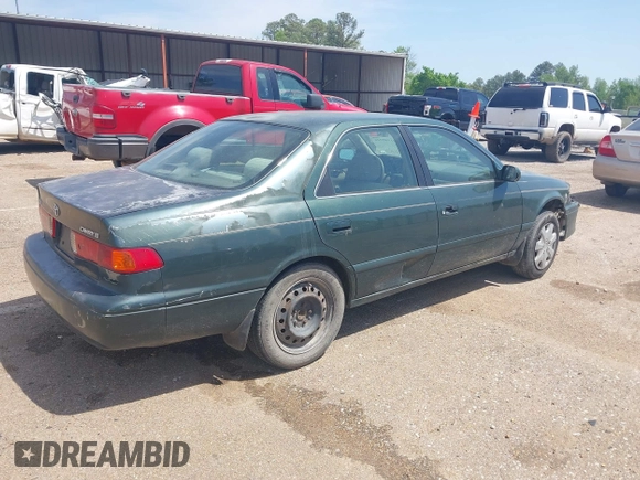 2001 Toyota Camry CE with VIN 4T1BG22K91U038427, listed as a IAAI auction lot 41980946 with 151,145 mi miles. Bid and sale history available at carsss.com. Image 4.