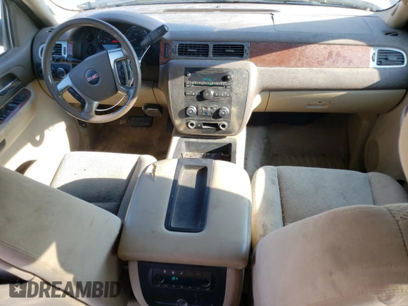2007 GMC Yukon XL SLT with VIN 1GKFK16367J204211, listed as a Copart auction lot 69815684 with 270,515 mi miles and Salvage Title. Bid and sale history available at carsss.com. Image 8.