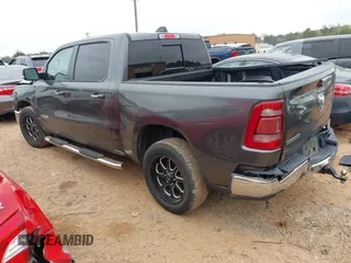 2019 Ram 1500 Big Horn z VIN 1C6RREFT7KN522858, wystawiony jako IAAI lot #41938140 z przebiegiem 115 165 mil mil oraz . Historia ofert i sprzedaży dostępna na DreamBid. Obrazek 3.