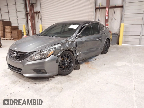 2018 Nissan Altima 2.5 SR with VIN 1N4AL3AP1JC203798, listed as a IAAI auction lot 41853789 with 77,875 mi miles. Bid and sale history available at carsss.com. Image 17.