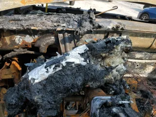 2000 Chevrolet Silverado 2500 z VIN 1GCGK24R0YR118635, wystawiony jako Copart lot #59222665 z przebiegiem Nie podano mil oraz Szkoda całkowita • Salvage title. Historia ofert i sprzedaży dostępna na DreamBid. Obrazek 9.