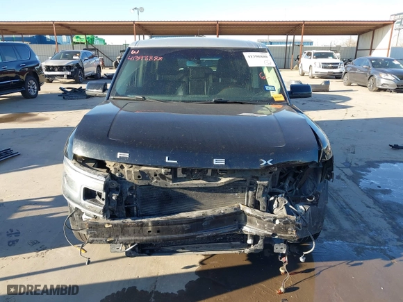 2017 Ford Flex Limited with VIN 2FMGK5D85HBA00992, listed as a IAAI auction lot 41398888 with 121,000 mi miles. Bid and sale history available at carsss.com. Image 13.