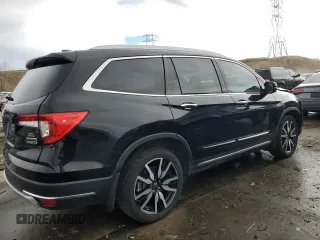 2022 Honda Pilot Touring 7-Passenger with VIN 5FNYF6H62NB084022, listed as a Copart auction lot 44793355 with 62,906 mi miles and Salvage Title. Bid and sale history available at carsss.com. Image 3.